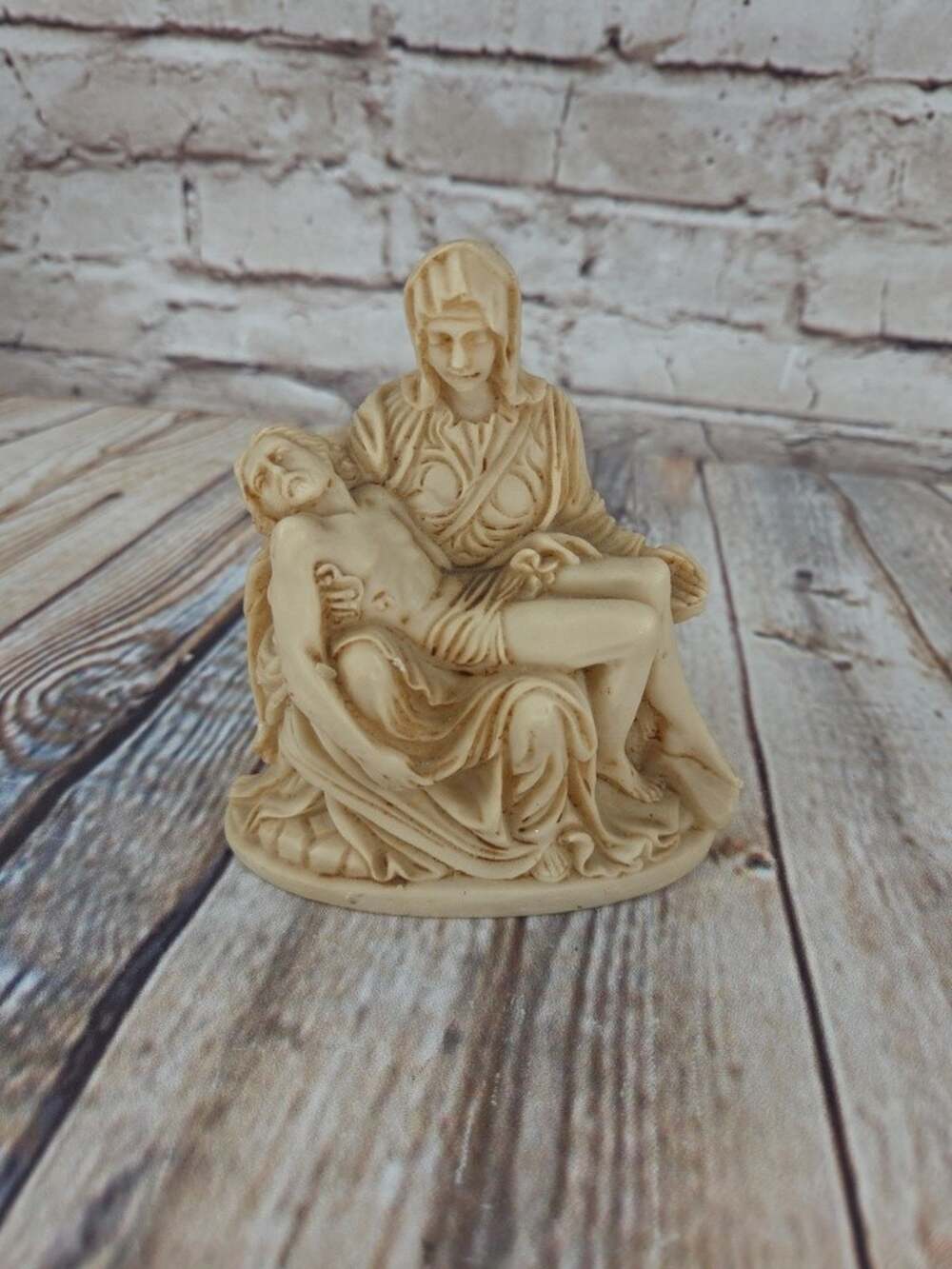 La Pieta Statue Reproduction Michelangelo Vatican Sculpture 4.5" Tall Italy